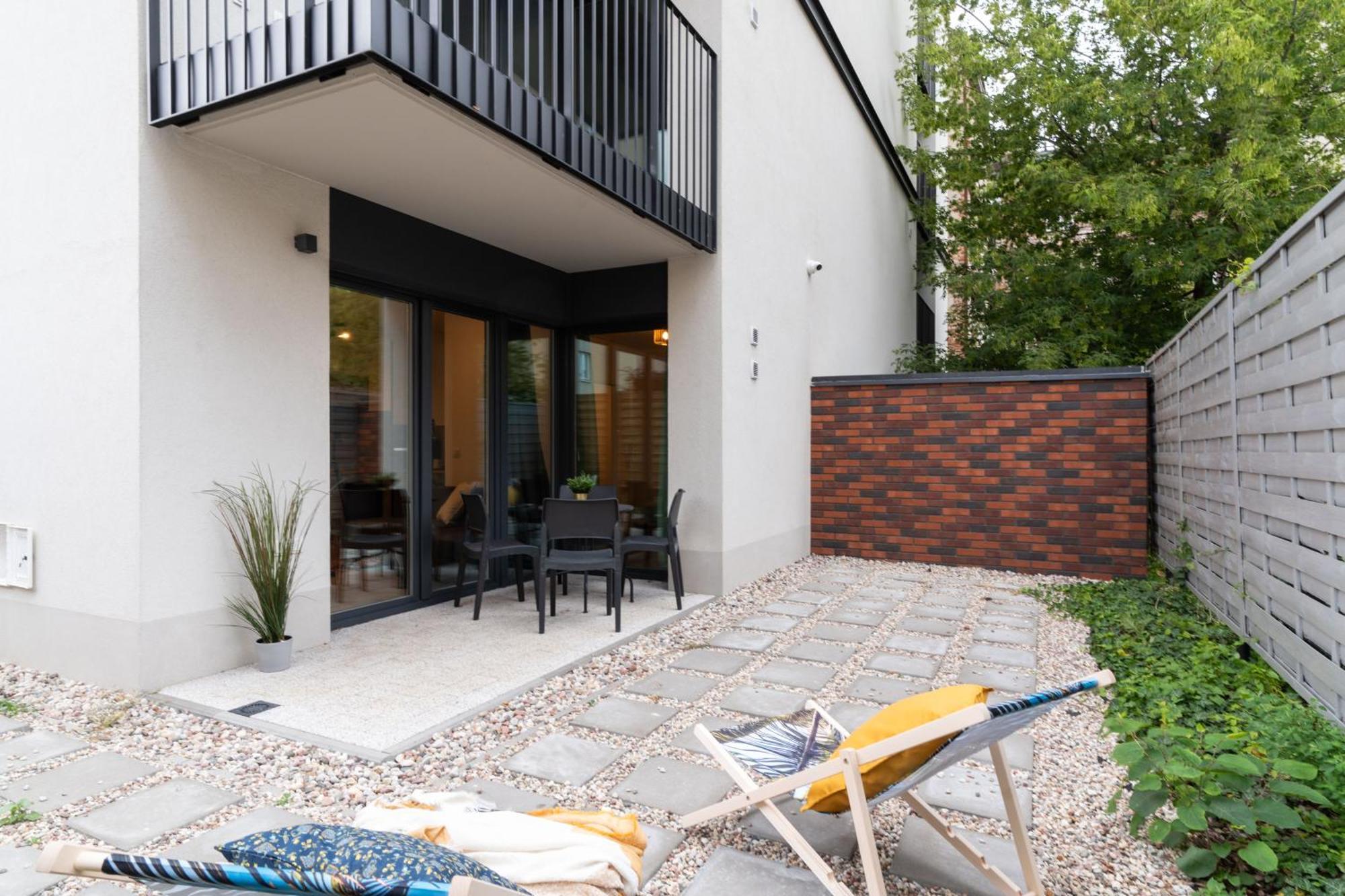 Lineburg Villa Apartments Varşovia Exterior foto